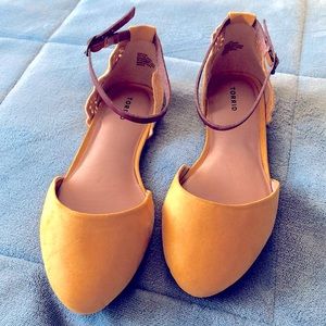 Torrid 9.5 Leather Strap Flats Mustard Suede